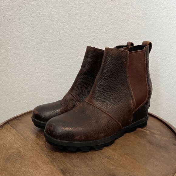 Sorel Joan of Arctic Wedge II Pull-On Brown Leather Chelsea Boots Women's 8.5 - Picture 1 of 13